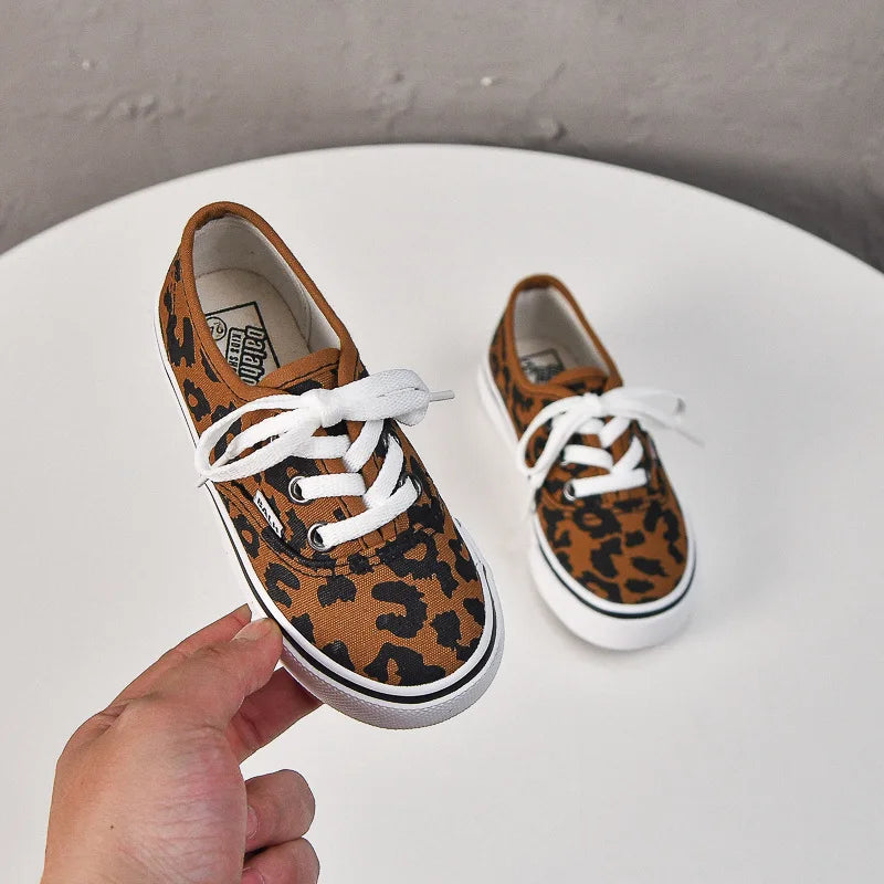 Kid Sneakers 2025 Summer New Kids Canvas Shoe Small Medium Large Kid Shoe Allmatch Women Sneaker Boy Shoes Parent-child Shoes